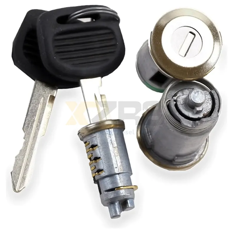 International 3546619C92 Door Lock Cylinder Kit - Image 1