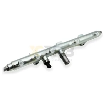 Bosch BOSCH 0445226047 Tube de rail commun de diesel/guide de carburant/accumulateur compatible avec le moteur Volvo D7E